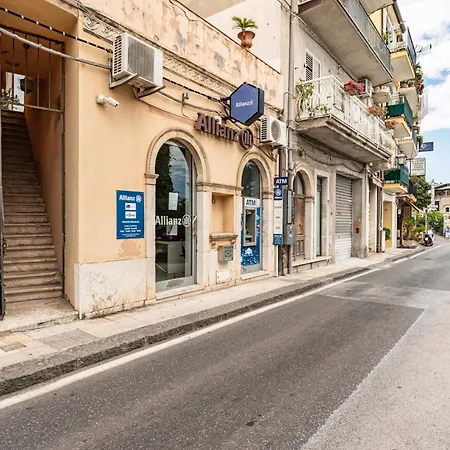 Apartman Guesthost - And Light In *